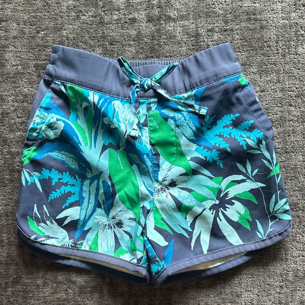 Girls Patagonia and Columbia Shorts 3T/5T - Picture 9 of 16